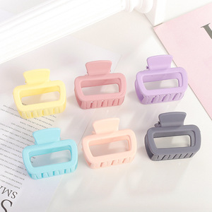 กิ๊บหนีบผมทรงสี่เหลี่ยมสีสันสดใสขนาดเล็ก 6.5 ซม. น้ำหนักเบา อุปกรณ์เสริมผมสำหรับผู้หญิงใช้ในชีวิตประจำวัน - Product Image 2