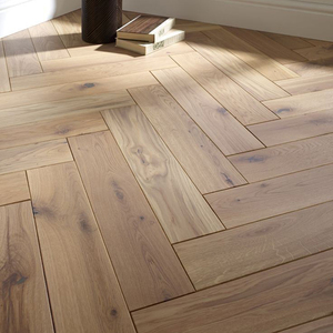 Parquet contrecollé en chêne blanc CE multicouche, peint à la main, qualité ABC, résistant à la circulation des personnes, à joint mâle-femelle, 18 mm, motif chevrons, pour maison - Product Image 1