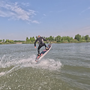 Tabla de Surf EPP Directo de Fábrica, 55KM/H, Batería Impermeable, 1 Hora de Autonomía, Manejo Suave, Tabla Motorizada SABO-2501V EPP - Product Image 3