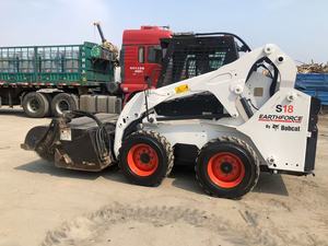 Chargeuse compacte d'occasion BOBCAT S180 de qualité supérieure, fonctionnelle et à propriétés stables - Product Image 3