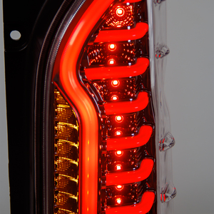 Feux arrière LED multi-styles à lentille fumée claire, feux de freinage, clignotants et feux d'avertissement pour Toyota Hiace Van <span class=keywords><strong>2005</strong></span> à 2018 - Product Image 2