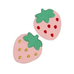 Oem/Odm Nieuwkomers Natuurlijke Biologische Veganistische Aardbei Badbom Groothandel Op Maat Gemaakte Mode Mooie Fruitvormige Badfizzers