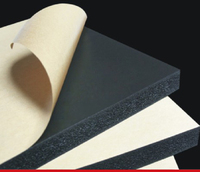 Feuille de mousse de caoutchouc d'isolation auto-adhésive Rouleau de mousse NBR/PVC Couverture isolante en caoutchouc nitrile élastomère