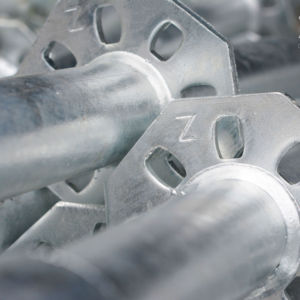 Système d'échafaudage Ringlock pour projets de construction avec structure en acier galvanisé, solution d'échafaudage modulaire robuste - Product Image 1