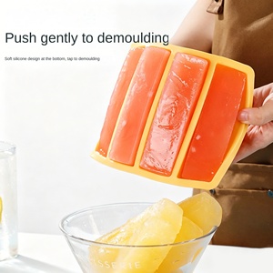 Bac à glaçons en silicone à quatre compartiments pour refroidir rapidement la bière et le whisky (vente en gros) - Product Image 1
