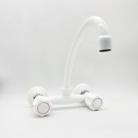 Robinet de douche de salle de bain en plastique bon marché, mélangeur d'eau chaude et froide Styles de vente Moyen-Orient et Afrique du Nord