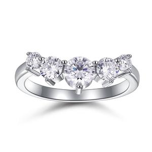 潘禺カスタムジュエリー 14K 18K ゴールド VVS VS 0.5カラット 1カラット 1.5カラット 2カラット 認定ダイヤモンド ラウンドブリリアント クラシック モアサナイトリング - Product Image 1