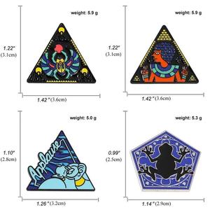 Broches al por mayor de aleación con diseño abstracto exagerado de lámpara de Aladino y patrón de pirámide egipcia, alfileres de joyería para ropa y bolsos - Product Image 4