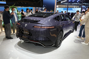 Offre Spéciale 2024 Changan Avatar 12 650 700Km Trois Laser Rwd Ev Sedan Avatr 12 Voiture Électrique Berline - Product Image 5