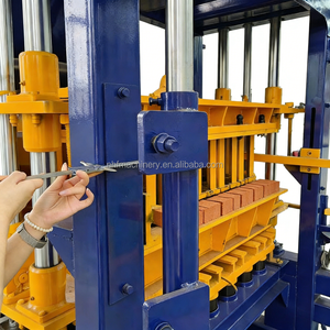 QT5-15 Automatische klinkerverwerkingsmachine voor trottoirstenen, cement- en betonstenen, te koop in <span class=keywords><strong>Botswana</strong></span> - Product Image 3