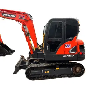 حفارات مستعملة DOOSAN DX60 صغيرة بوزن 6 طن ماكينة مستعملة حفارات مستعملة doosan dx60 صغيرة تستخدم في الحفر