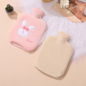 <span class=keywords><strong>Bolsa</strong></span> <span class=keywords><strong>de</strong></span> <span class=keywords><strong>Agua</strong></span> <span class=keywords><strong>Caliente</strong></span> con Funda Suave <span class=keywords><strong>para</strong></span> Calentar el Vientre y las Manos, Compresas Frías/Calientes <span class=keywords><strong>de</strong></span> Doble Uso, Capacidad <span class=keywords><strong>de</strong></span> 1L, Alivio Menstrual - Product Image 4