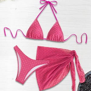 Maillot de bain de luxe 3 pièces pour femme avec logo personnalisé, col en V, coupe haute, dos croisé, style body et justaucorps, pour la plage - Product Image 3