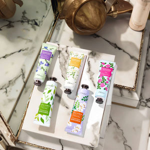 卸売りOEMハンドケアセットフローラルフルーツハンドクリーム保湿栄養シアバターアボカドホワイトニング特徴-カスタムロゴ - Product Image 5