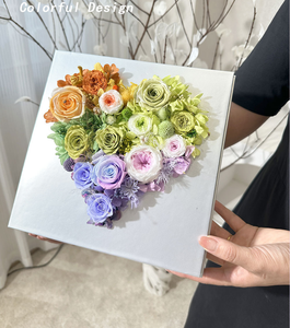 Fiori Preservati <span class=keywords><strong>Floyd</strong></span> Rose in Scatola Acrilica, Set Regalo Romantico a Forma di Cuore, Regalo per Compleanno, San Valentino, Festa della Mamma, Laurea, Regalo Eterno - Product Image 4