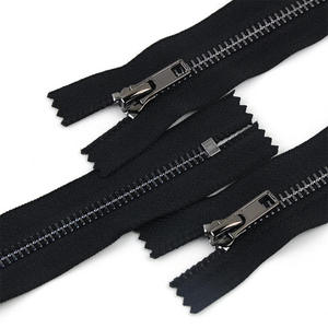 Laite 4 #   Cerniere in metallo Y Teeth all'ingrosso di alta qualità, lucide color canna di fucile, <span class=keywords><strong>con</strong></span> testa a <span class=keywords><strong>molla</strong></span>, a fondo chiuso, per jeans, <span class=keywords><strong>con</strong></span> logo personalizzato - Product Image 1