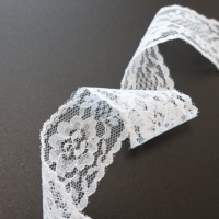 Nouvelle dentelle de bordure fantaisie en polyester blanc 100 % de 3,5 cm à motif floral de luxe non élastique pour soutien-gorge – Vente en gros