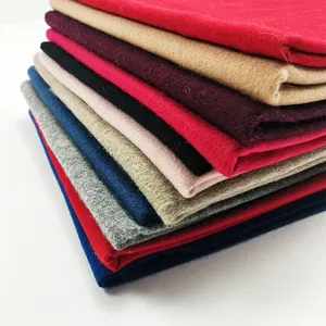 Bufandas de lana de cordero de invierno con logotipo personalizado chales envolturas 100% lana cálida viaje color sólido borla larga bufanda de lana tejida