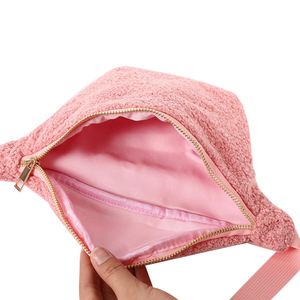 กระเป๋าคาดเอวแฟชั่นกำมะหยี่แบบมีซิปสำหรับฤดูใบไม้ร่วงและฤดูหนาว  แบบยูนิเซ็กซ์  รับผลิตตามสั่ง  ขายส่ง  กระเป๋าคาดเอวแบบพกพา  กระเป๋าคาดลำตัว - Product Image 2