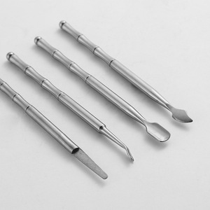 Herramientas para uñas: empujador de cutículas, lima para cutículas, limpiador de oídos de acero inoxidable, tenedor para cutículas - Product Image 2