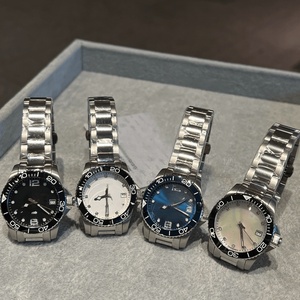 Reloj de Lujo Avanzado con Movimiento de Cuarzo de Precisión, Cristal de Zafiro, Tres Hileras de Cadena, Correa de Acero, Resistente al Agua, Longines - Product Image 1
