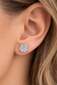 ต่างหูเพชรแพลตตินั่มระดับพรีเมียม ทรงบริลเลียนท์คัท ความเงางามสูง เครื่องประดับเรียบหรู ทนทาน ของขวัญสุดหรูสำหรับผู้หญิง - Product Image 6