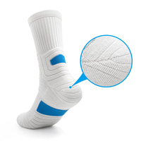 Chaussettes de course antidérapantes pour hommes, femmes, enfants et jeunes, respirantes, en coton d'été, tricotées sur mesure, chaussettes de sport, de basket-ball, à revers