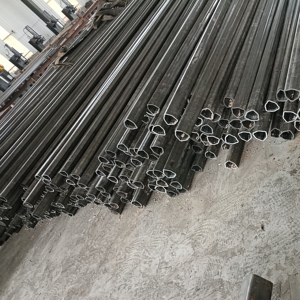 Tubo de Acero Triangular Sin Costura ST37 ST52 de 92" 96" de Longitud <span class=keywords><strong>para</strong></span> Eje de Transmisión PTO, Maquinaria Agrícola - Product Image 3