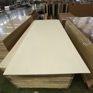 Panneau en mousse <span class=keywords><strong>PVC</strong></span> blanc imperméable, léger, décoratif, de couleur unie mate de haute qualité pour revêtement intérieur - Product Image 1