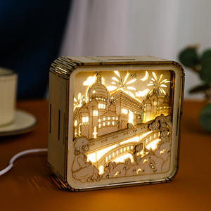 Lámpara de Noche Pequeña de Madera Tallada de Wonderland, Regalo Turístico, Regalo Creativo, Decoración Cultural Creativa de Madera, Lámpara de Noche OEM - Product Image 2