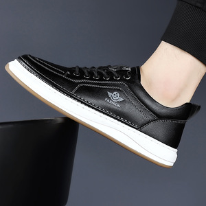 Baskets décontractées blanches pour hommes à lacets, bout rond, tige synthétique, semelle extérieure en caoutchouc, respirantes, chaussures de mode estivales - Product Image 3