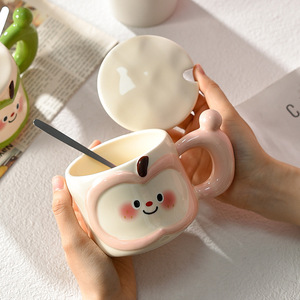 Lelyi Vendas Diretas <span class=keywords><strong>Cute</strong></span> Apple Shaped Ceramic Cup com Tampa e Colher Ins Niche Design Produto de Qualidade do Fabricante - Product Image 2