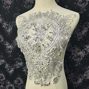 Strass blanc fabriqué à la main grand coeur Applique pour mariage bricolage mariée cristal Couture robe avec corsage Applique - Product Image 5