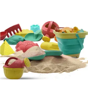 2023 Wholesale Sand Beach Toys Set with Collapsible Sand Bucket Shovel and Sand Rake for Beach Sandbox Sandcastle Kit Shantou