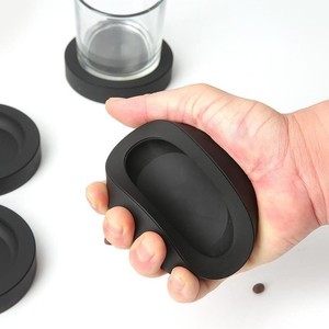 แผ่นรองแก้วแบบหนา ป้องกันการลื่น 4 ชิ้น อุปกรณ์เสริมเครื่องดื่ม - Product Image 2