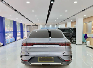 Nouvelle Tendance : BYD Han Honor Edition, Autonomie EV 605 km, Conduite à Gauche Premium, Gris Temps, Batterie 70-90 kWh, Véhicule à Énergie Nouvelle - Product Image 3