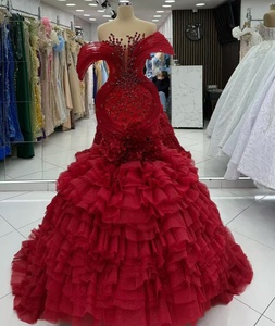 Robe <span class=keywords><strong>de</strong></span> soirée longue sirène rouge personnalisée avec volants, robe <span class=keywords><strong>de</strong></span> mariée <span class=keywords><strong>de</strong></span> luxe ornée <span class=keywords><strong>de</strong></span> perles, robe <span class=keywords><strong>de</strong></span> cocktail élégante sans bretelles - Product Image 1