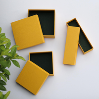 Boîte cadeau en carton rigide noir extra-robuste avec couvercle et base, embossage, grandes/petites tailles, emballage neutre, vente en gros