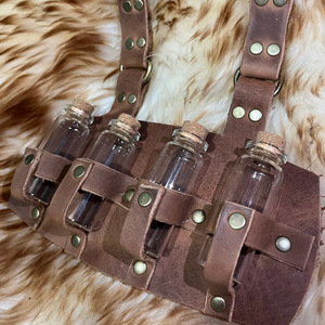 Botella de poción de cuero PU estilo medieval renacentista, para cosplay, colgante, para llevar en la cintura, soporte retro para poción de Halloween - Product Image 4
