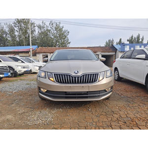 Guazi Bas <span class=keywords><strong>Prix</strong></span> <span class=keywords><strong>Skoda</strong></span> <span class=keywords><strong>Octavia</strong></span> Essence 1.5 Voiture d'occasion FWD 5 Sièges - Product Image 2