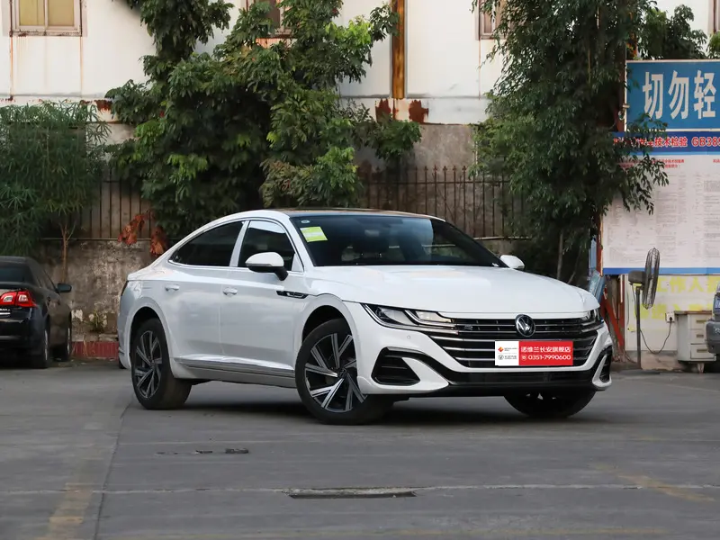 FAW-VOLKSWAGEN CC 2023 330TSI edizione abbagliante Cina prezzo di fabbrica migliore auto importata di buona qualità usato benzina nuova auto usata