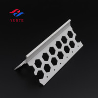 Profilé d'angle en PVC pour plâtre et cloisons sèches