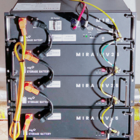 MIRA-HV25 baterai tegangan tinggi ditumpuk LiFePO4 sistem baterai 51.2v baterai penyimpanan energi surya PV