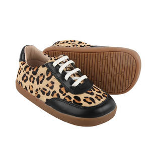 Chaussures pieds nus avec logo personnalisé Zero Drop Walking Chaussures en cuir Baskets pour enfants Vente en gros - Product Image 2