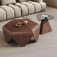 Ensemble de tables basses hexagonales minimalistes italiennes, style mid-century, structure en métal de luxe, design gain de place, moderne, petit appartement