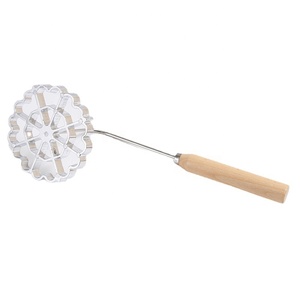 Bunuelos <span class=keywords><strong>moule</strong></span> poignée Rosette Timbale fer ensemble aluminium gaufres moules poignée entonnoir gâteau anneau détachable Rosette fabricant gâteau outils - Product Image 4