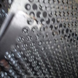 <span class=keywords><strong>Feuille</strong></span> de mise à la terre de 0,7 mm, conductrice, blindage ESD EMF, feuilles en acier inoxydable perforées simples pour le blindage des pièces - Product Image 4