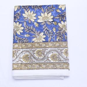 Drap de lit en coton biologique imprimé en bloc à la main de style bohème avec un artisanat artisanal de colorants naturels et un tissu respirant - Product Image 3