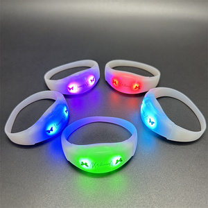 Quinceanera Party Favors Xv Party Favors Musique Clignotant Led Bracelets - Product Image 2