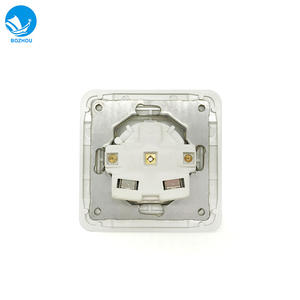 โรงงานโถโจวสำหรับผลิตและจำหน่ายปลั๊กไฟติดผนังแบบ ABC1-A(M) สำหรับระบบไฟฟ้าในรถบ้าน - Product Image 4